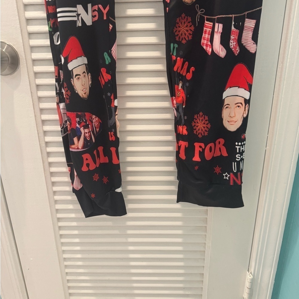 NWOT *Nsync Christmas Pajama Set - Picture 9 of 9